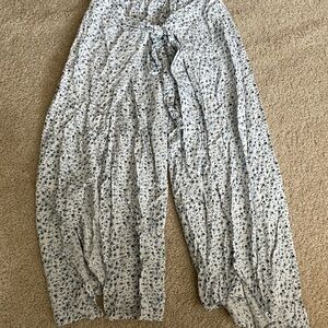Floral Print Women's Capris